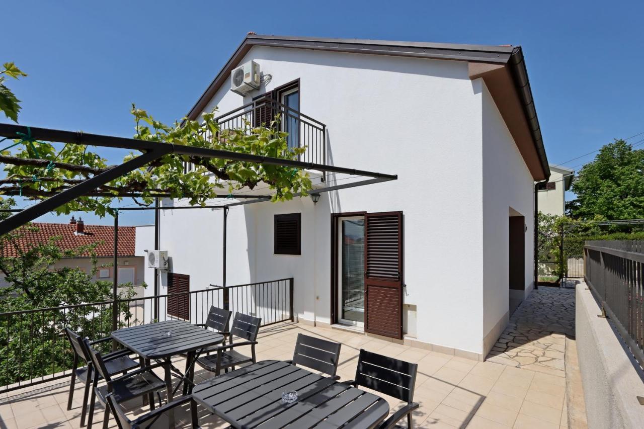 Apartments And Rooms With Parking Space Selce, Crikvenica - 2362 Ngoại thất bức ảnh