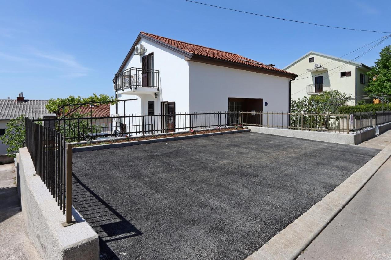 Apartments And Rooms With Parking Space Selce, Crikvenica - 2362 Ngoại thất bức ảnh
