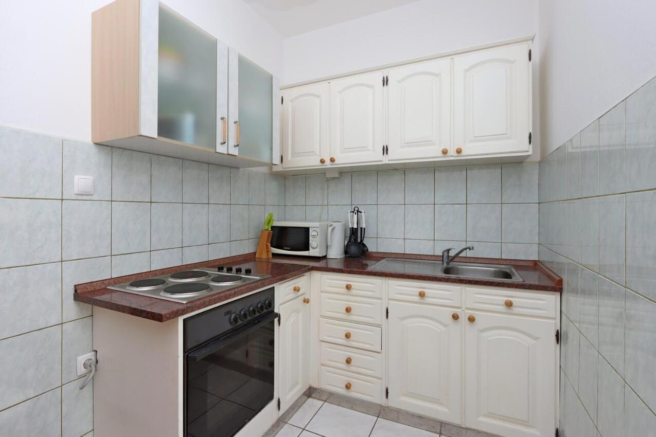 Apartments And Rooms With Parking Space Selce, Crikvenica - 2362 Ngoại thất bức ảnh