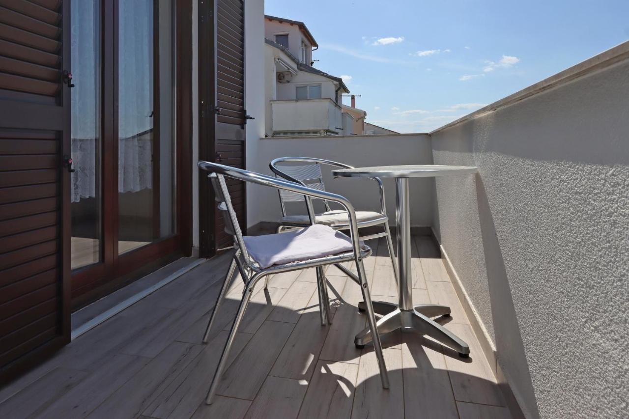 Apartments And Rooms With Parking Space Selce, Crikvenica - 2362 Ngoại thất bức ảnh