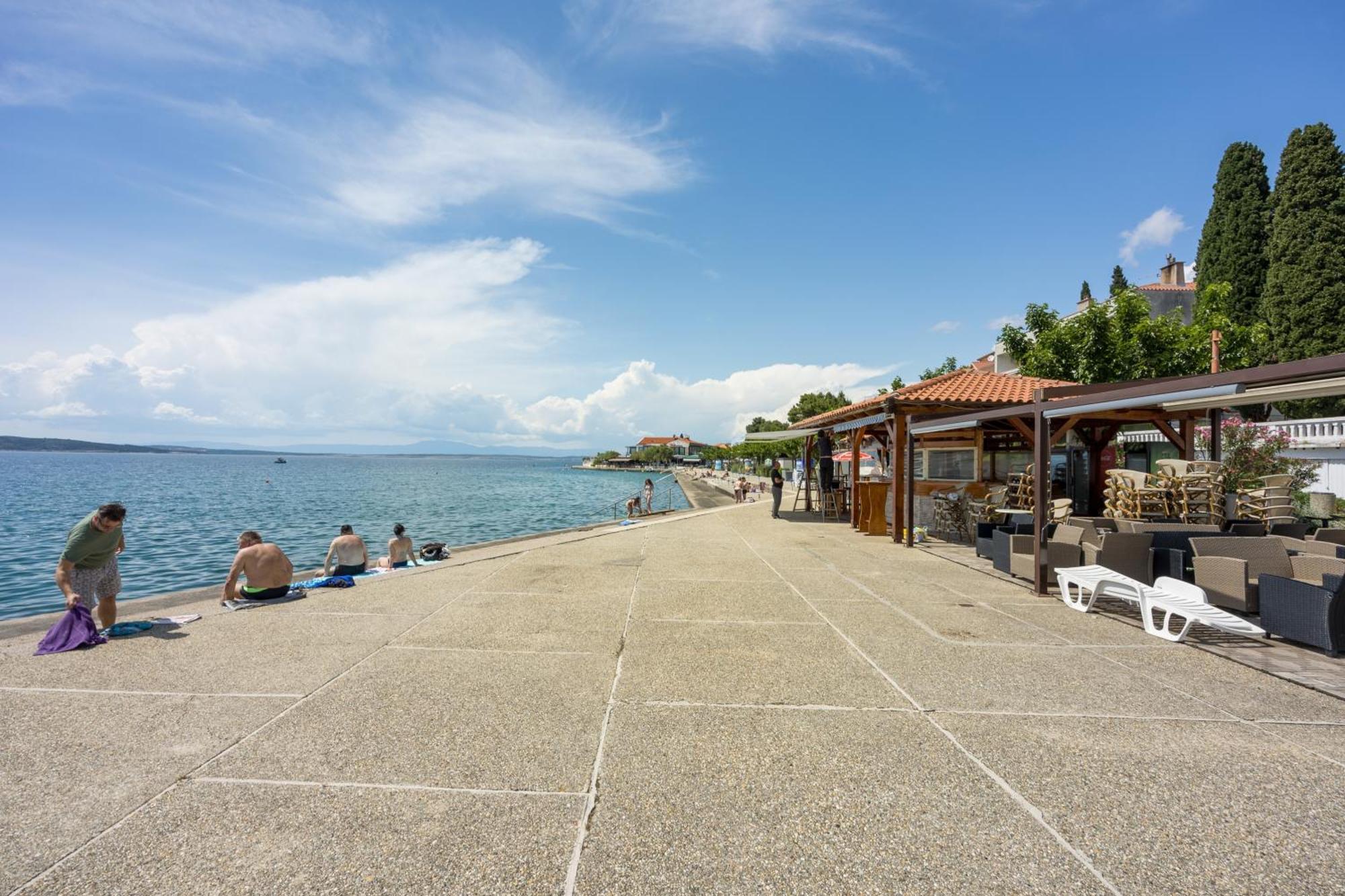 Apartments And Rooms With Parking Space Selce, Crikvenica - 2362 Ngoại thất bức ảnh